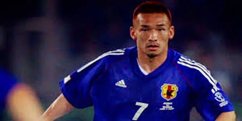 hidetoshi-nakata-cau-thu-bong-da-noi-tieng-o-chau-a